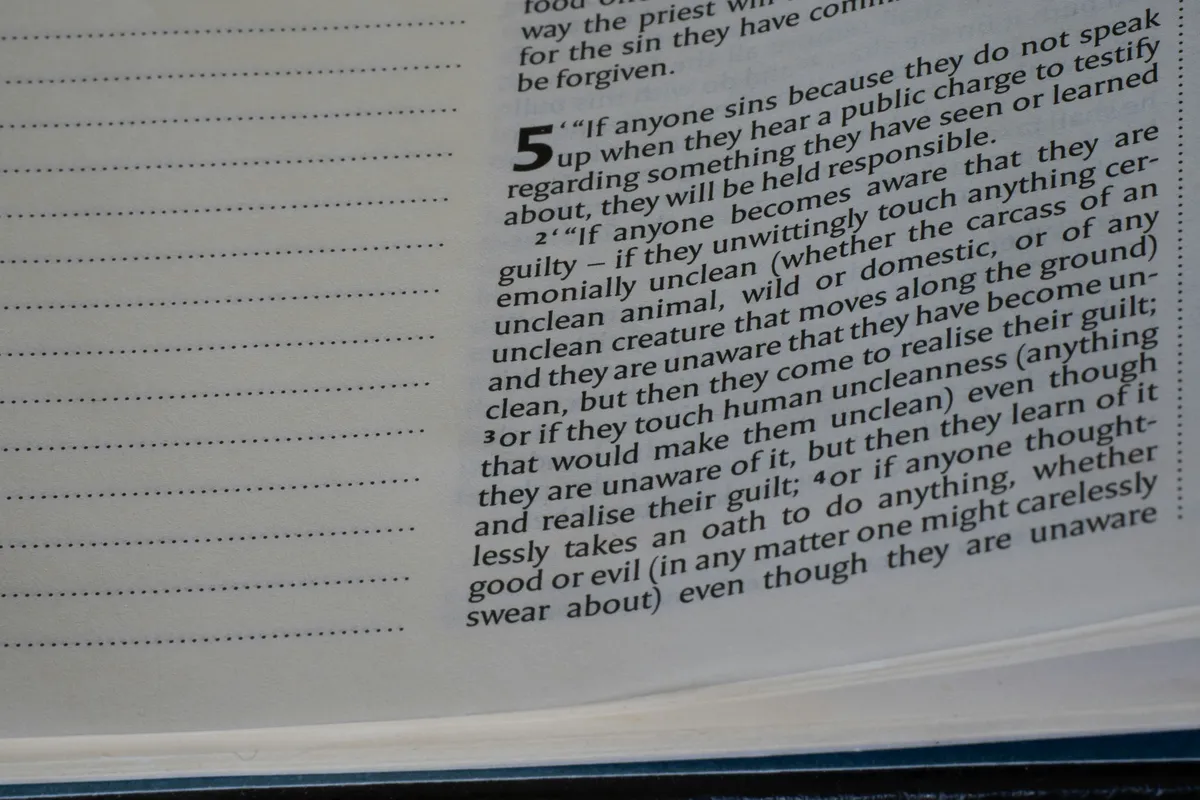 A tight crop on set text where the spacing between lines does the work
